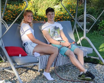 Hollywood Schaukel im Garten