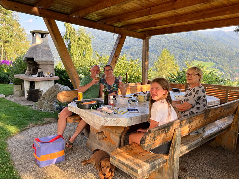 Grillfeier im Garten